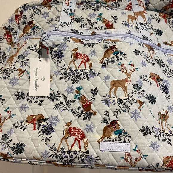 Vera Bradley Winter Reindeer Weekender Travel Bag NWT *See Description* - Picture 3 of 15